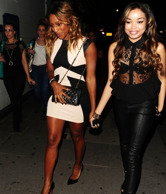 Alexandra Burke et Dionne Bromfield: sortie nocturne pour faire la fiesta!