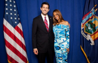 Stacey Dash pose avec Paul Ryan le prochain vice-président de Mitt Romney en cas de victoire