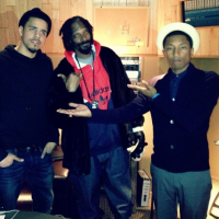 Pharell Williams, Snoop Dogg et J. Cole en plein studio