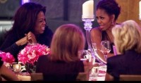 Michelle Obama laisse sa famille pour une rencontre avec Oprah Winfrey à Hawaï