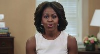 Michelle Obama encourage les jeunes à souscrire à l’Obamacare