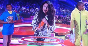 Selena-Gomez-kids-choice-awards-2014