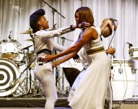 Michelle Obama honore Janelle Monae au Grammy Musuem