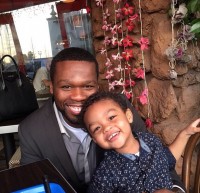 Né sous la belle étoile: le fils de 50 Cent décroche un contrat de 700 millions de dollars