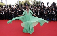 Lupita Nyong’o fait une entrée fraquassante au Festival de Cannes 2015