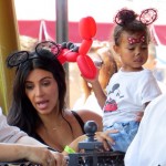 Kim Kardashian célèbre les deux ans de North West à Disneyland