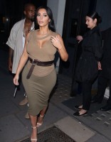Kim Kardashian fait la fête à Cannes avec son mari Kanye West
