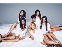 Kim Kardashian et sa famille à la une de Cosmopolitan