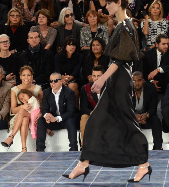 Jennnifer Lopez, Casper et Kanye West à la Fashion Week de Paris