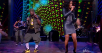 Big Boi et Kelly Rowland interprètent Mama Told Me à The View