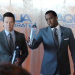 Sean Combs “Diddy” et Mark Wahlberg présentent une nouvelle eau Aqua