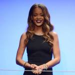 Rihanna présente sa collection River Island