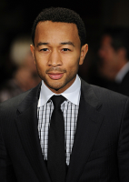 John Legend présente son nouveau single “Who Do We Think We Are”