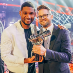 Le chanteur de l’équipe de Usher remporte The Voice