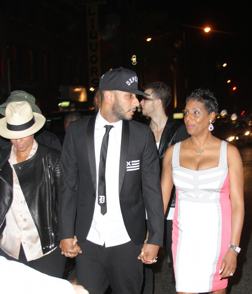 Alicia-Keys-Swizz-Beat-et-sa-maman-Carmelo-Bday