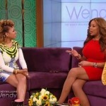 Wendy Williams n’en revient pas que Tiny ait changé la couleur de ses yeux