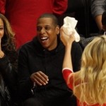 Jay-Z et Beyonce souriant face à la défaite des Brooklyn Nets?