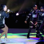 Missy Elliott et Lenny Kravitz rejoignent Katy Perry lors de la mi-temps du Super Bowl 2015