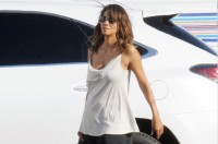 Halle Berry se rend sur le plateau du tournage de Extant  