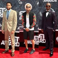 Chris Brown, Big Tigger, August Alsina, Bobby V sur le tapis rouge des BET Awards 2015