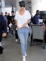 Rita Ora arrive à Los Angeles, elle fera partie du jury de X Factor