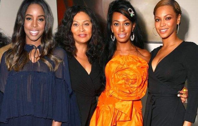 Beyonce, Solange, Kelly and Mama Tina